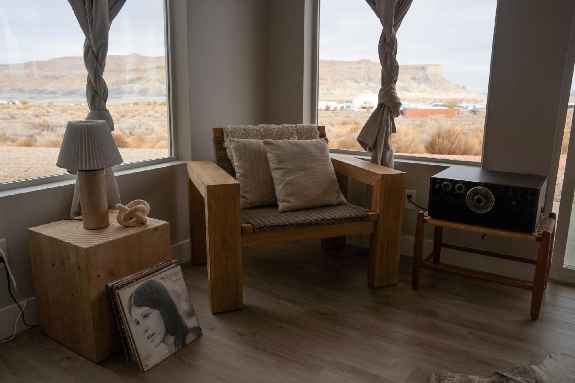 Canyon Oasis Suite With Grand Mesa View Big Water Exterior photo
